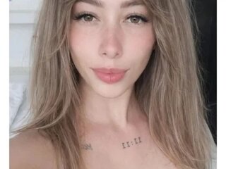 Chat Now with Roxyrougee