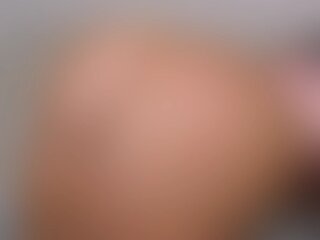 Chat Now with tinytoni
