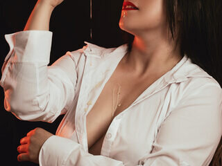 Chat Now with Marilyn Lynn