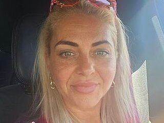 Chat Now with irisrossee
