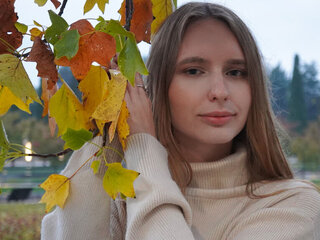 Chat Now with ElowenVale