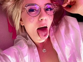 Chat Now with Zara Candy