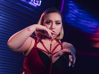 Chat Now with Miss Molly