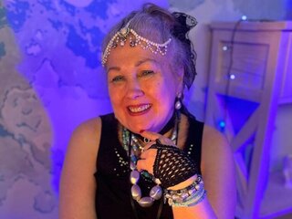 Chat Now with LilaMarani