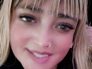 Chat Now with AlessadraJoness