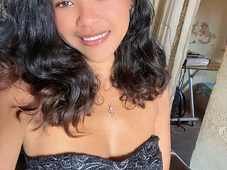Chat Now with Oreliee4