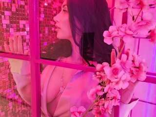 Chat Now with AmeliaBosch