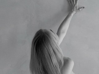 Chat Now with Eseniyavl