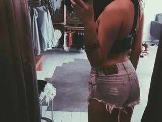 Chat Now with lili_2k5