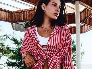 Chat Now with LUNA_LOVE