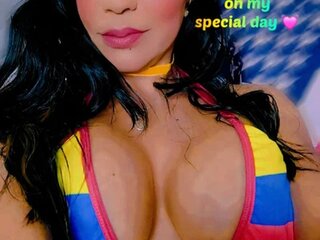 Chat Now with Phoenix lovexxx