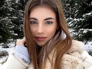 Chat Now with AlleenRippin