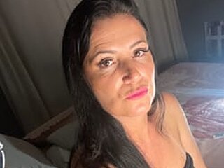 Chat Now with Tati Delicia