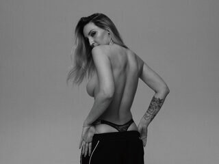 Chat Now with Melisenta