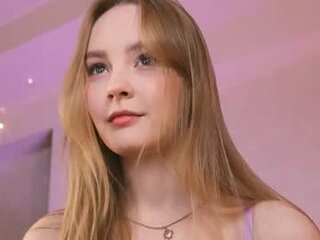 Chat Now with lissa_meooow