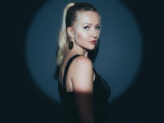 Chat Now with angelblusher