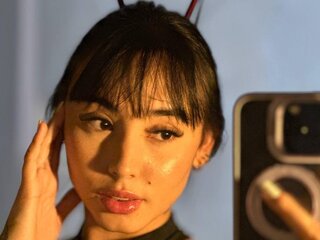 Chat Now with tamy-leen