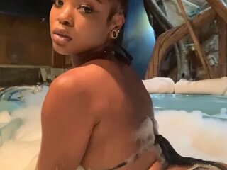 Chat Now with Kehlanijade